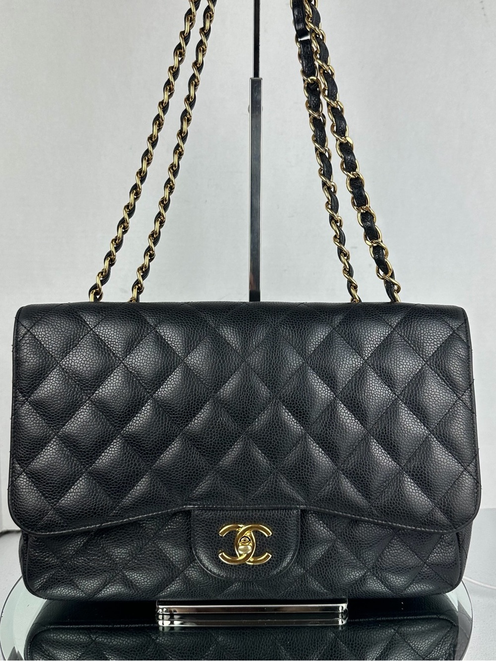 🦋CHANEL JUMBO Classic Flap Bag Quilted Caviar Leather GHW